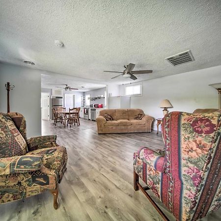 Spacious Geneva House Less Than 5 Mi To The Strip! Buitenkant foto