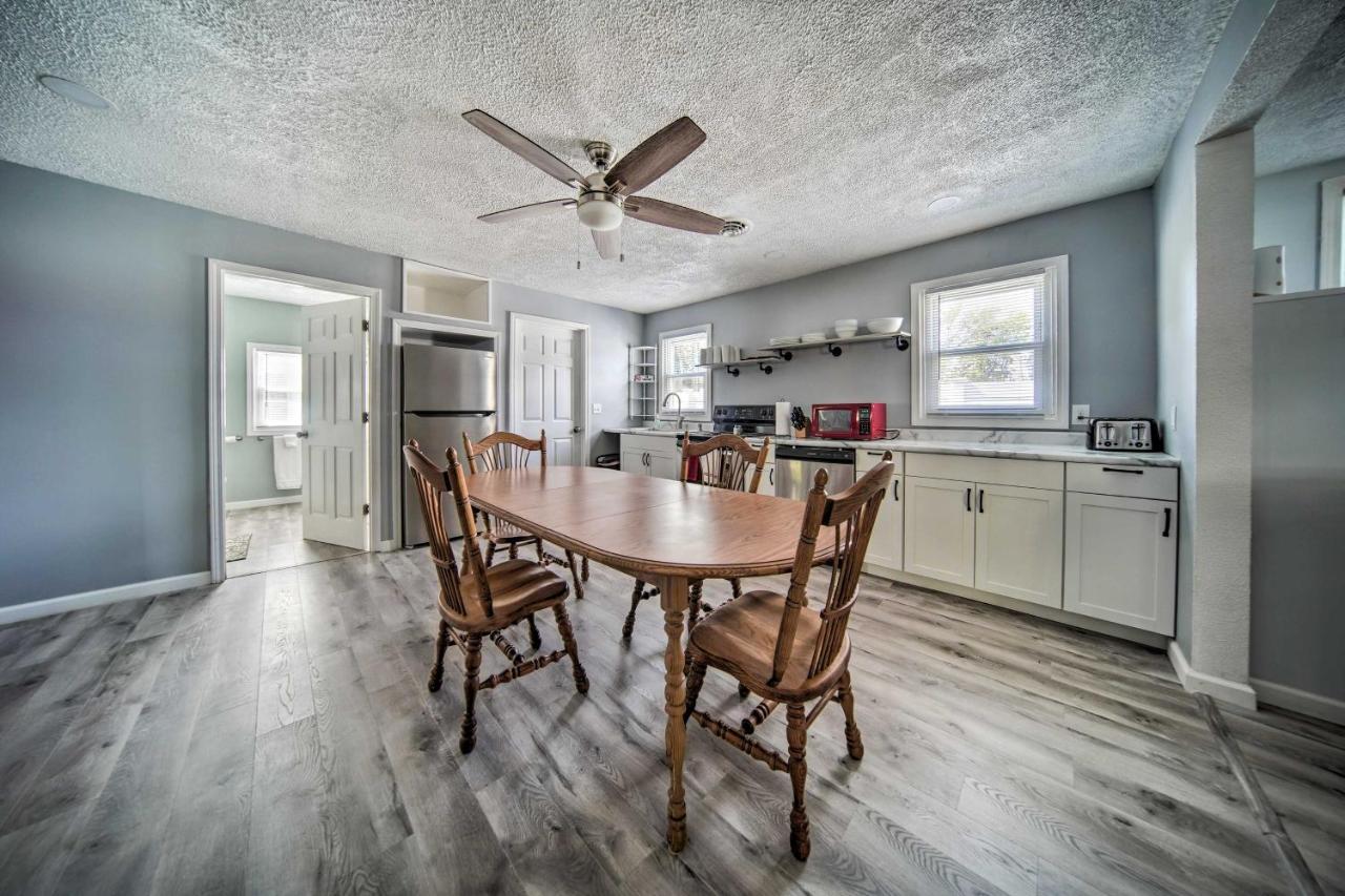 Spacious Geneva House Less Than 5 Mi To The Strip! Buitenkant foto