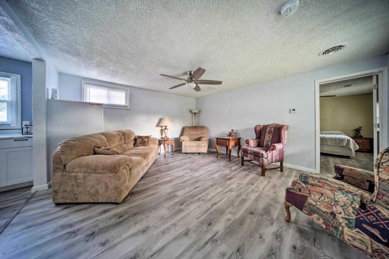 Spacious Geneva House Less Than 5 Mi To The Strip! Buitenkant foto