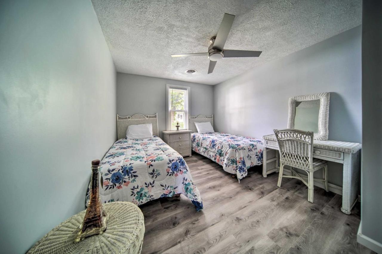 Spacious Geneva House Less Than 5 Mi To The Strip! Buitenkant foto