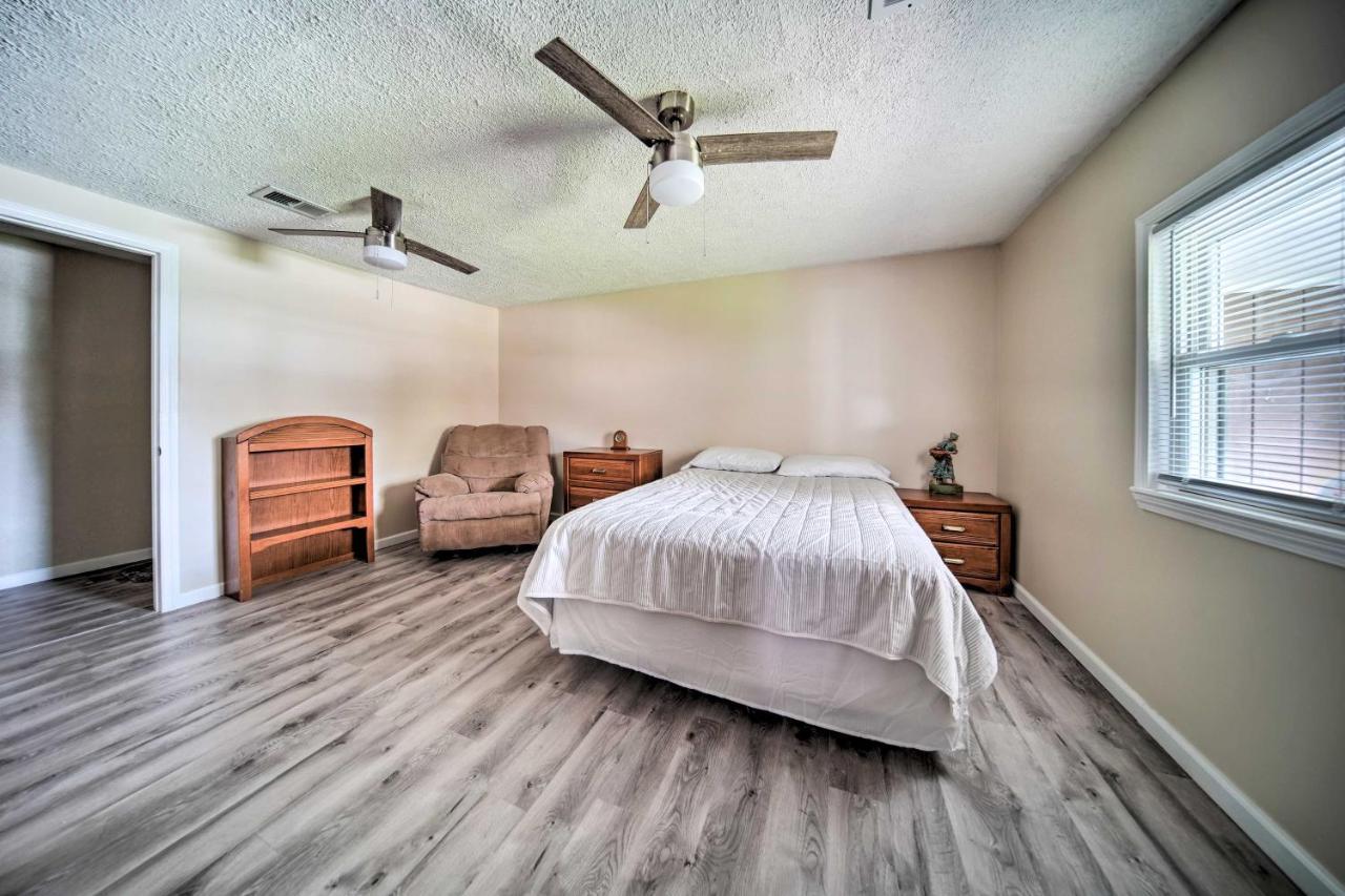 Spacious Geneva House Less Than 5 Mi To The Strip! Buitenkant foto